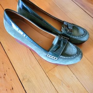 LL Bean Velvet Green Heeled Loafers